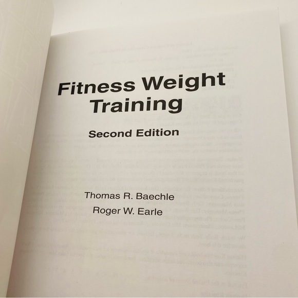 NWT Fitness Weight Training Book:Tone, Shape, Strengthen. 223 Pages.Softcover - Picture 4 of 4